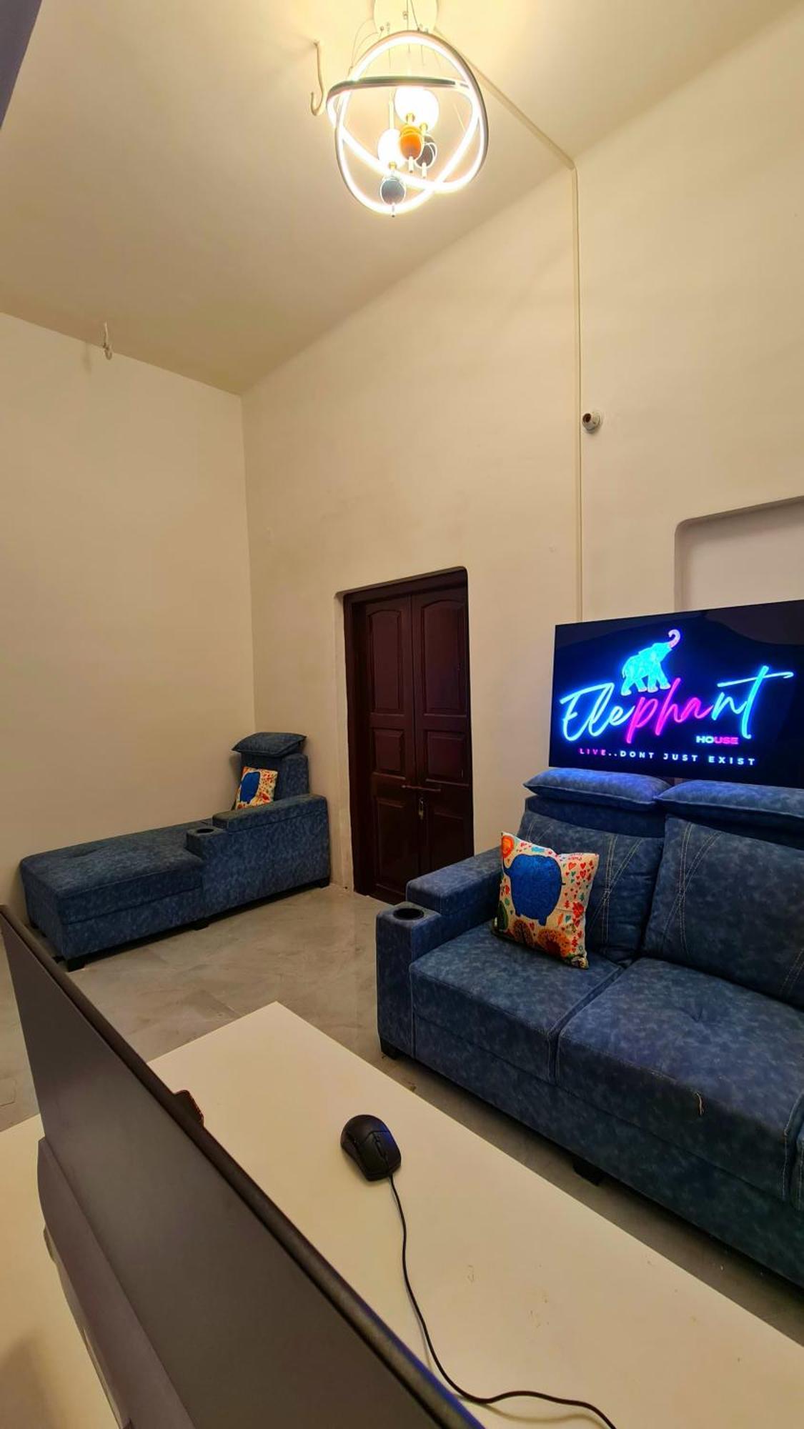 Elephant House - Boutique Stays Varanasi Bagian luar foto
